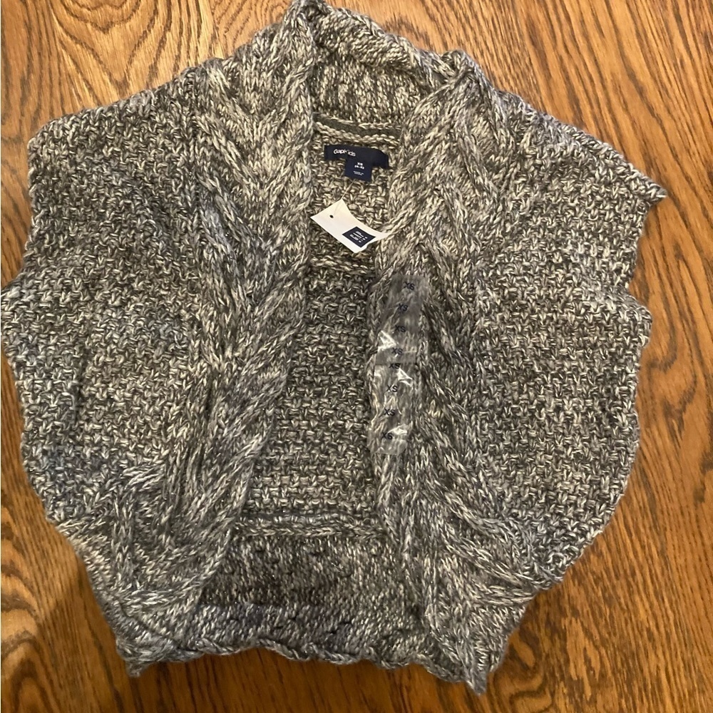 Gap‎ girls sweater shrug size 5! Grey/taupe. NWT.